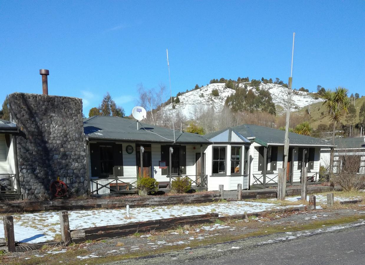 Slalom Lodge Raurimu Eksteriør billede